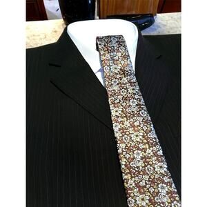 Bountiful Fiori Floral Tie in Wine 58"x3"